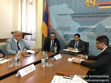 Սուրեն Պապիկյանի մոտ կայացել է մարզպետների մասնակցությամբ անցկացվող հերթական աշխատանքային խորհրդակցությունը Սուրեն Պապիկյանի մոտ կայացել է մարզպետների մասնակցությամբ անցկացվող հերթական աշխատանքային խորհրդակցությունը