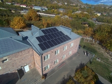 Սուբվենցիոն ծրագրով Արագածոտնի մարզի Ուջան համայնքի մանկապարտեզի տանիքին արևային ֆոտովոլտային կայան է տեղադրվել