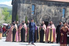 Հայոց պետականության հզոր ոգեղենությունը Ապարանում էր․ Մայիսի 28-ին նվիրված տոնակատարությանը մասնակցեցին փոխվարչապետը, մարզպետը, Կառավարության անդամները  