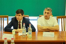 Արագածոտնի մարզպետ Սերգեյ Մովսիսյանը մասնակցել է գազագեներատորային հակակարկտային կայանքների աշխատանքի և արդյունավետության վերաբերյալ քննարկման Արագածոտնի մարզպետ Սերգեյ Մովսիսյանը մասնակցել է գազագեներատորային հակակարկտային կայանքների աշխատանքի և արդյունավետության վերաբերյալ քննարկման