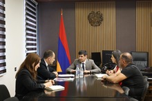 Արագածոտնի մարզպետ Սերգեյ Մովսիսյանը մարզպետի տեղակալների հետ աշխատանքային խորհրդակցություն անցկացրեց Արագածոտնի մարզպետ Սերգեյ Մովսիսյանը մարզպետի տեղակալների հետ աշխատանքային խորհրդակցություն անցկացրեց