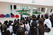 Մայրենի լեզուն պահենք անաղարտ․ աշակերտների հյուրը Հայի բառարանի հեղինակ, լրագրող Անի Զաքարյանն էր Մայրենի լեզուն պահենք անաղարտ․ աշակերտների հյուրը Հայի բառարանի հեղինակ, լրագրող Անի Զաքարյանն էր