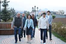 Արագածոտնի մարզպետը ԿԳՄՍ նախարարի հետ Ապարանում մասնակցեց  եզդի ժողովրդին նվիրված կինոդիտման 
